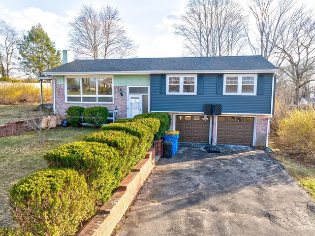 32 Crawford St, Randolph, MA 02368