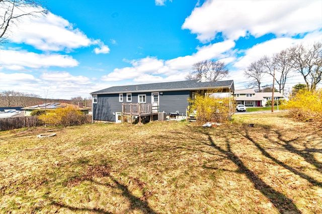 32 Crawford St, Randolph, MA 02368