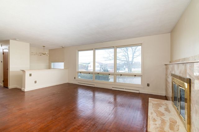 32 Crawford St, Randolph, MA 02368