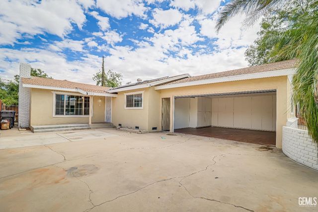 1814 June Avenue, Bakersfield, CA 93304