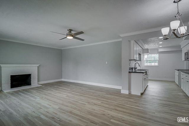 1814 June Avenue, Bakersfield, CA 93304