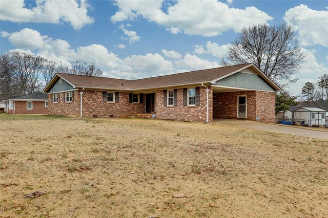 2 Tazewell Drive, Greenville, SC 29617