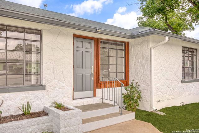 5600 San Pedro Ave, San Antonio, TX 78212