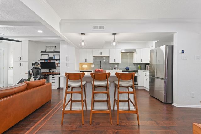 4820 Amesbury Drive 230, Dallas, TX 75206