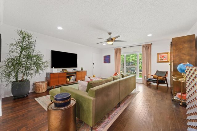 4820 Amesbury Drive 230, Dallas, TX 75206