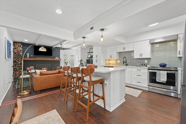 4820 Amesbury Drive 230, Dallas, TX 75206