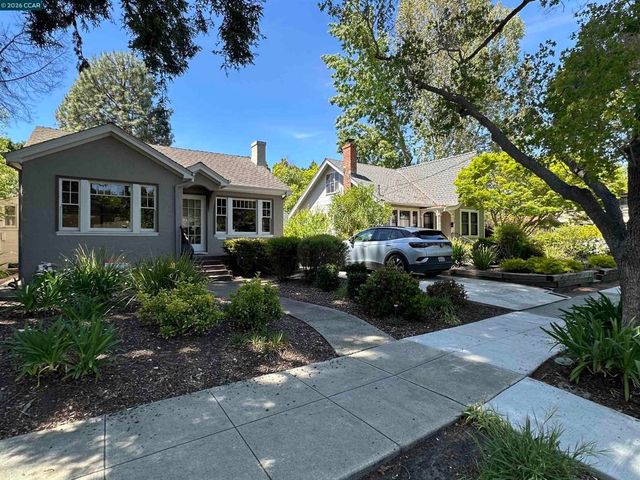 1272 Pine St, Palo Alto, CA 94301