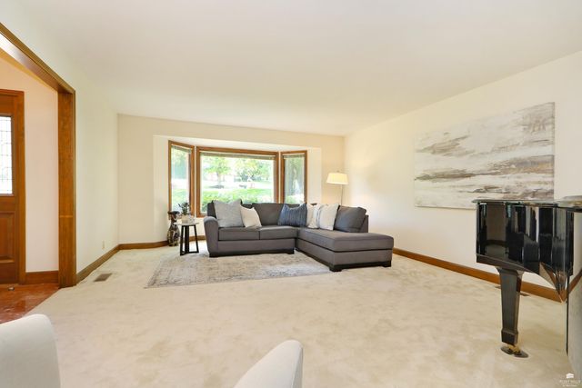 1120 Sharingbrook Dr, Manhattan, KS 66503