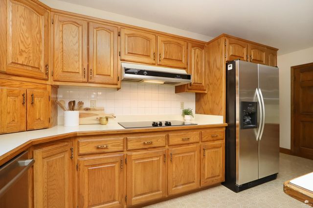 1120 Sharingbrook Dr, Manhattan, KS 66503