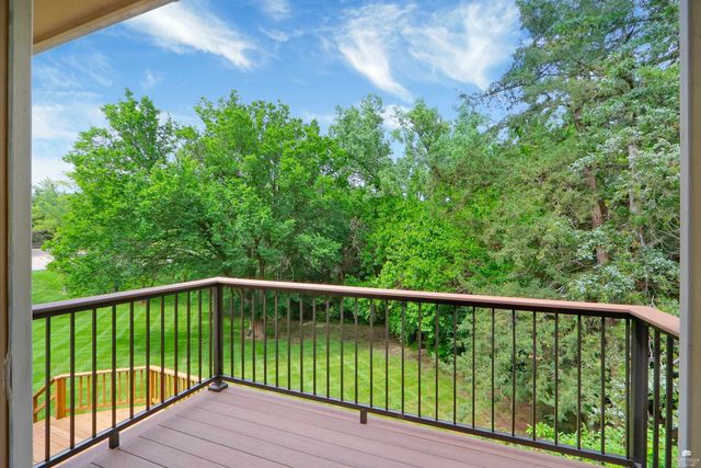 1120 Sharingbrook Dr, Manhattan, KS 66503