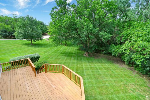 1120 Sharingbrook Dr, Manhattan, KS 66503