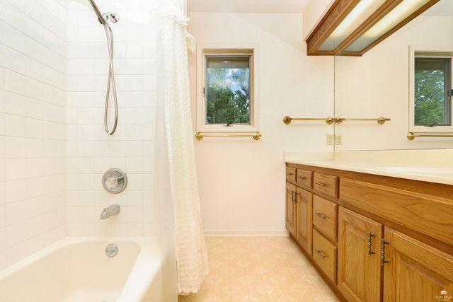 1120 Sharingbrook Dr, Manhattan, KS 66503