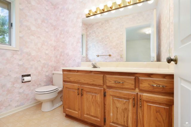 1120 Sharingbrook Dr, Manhattan, KS 66503