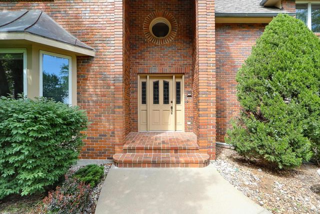 1120 Sharingbrook Dr, Manhattan, KS 66503