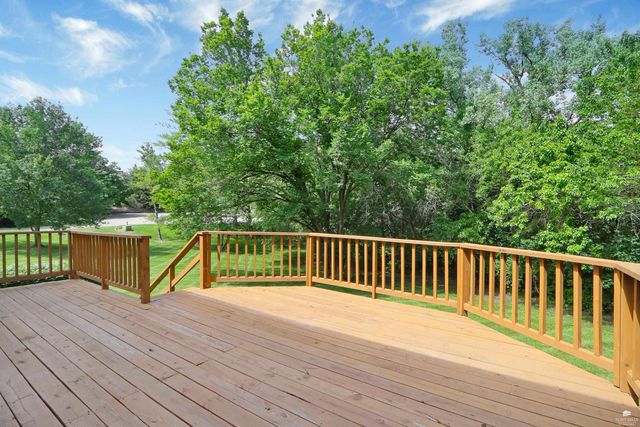 1120 Sharingbrook Dr, Manhattan, KS 66503