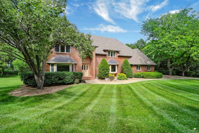 1120 Sharingbrook Dr, Manhattan, KS 66503