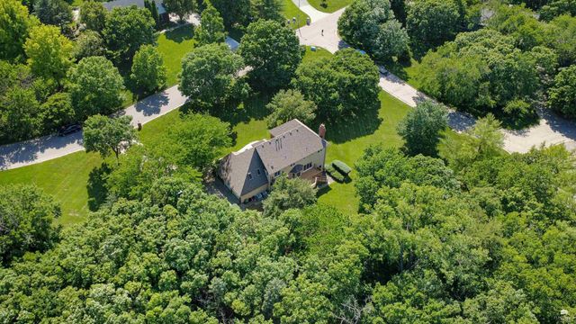 1120 Sharingbrook Dr, Manhattan, KS 66503