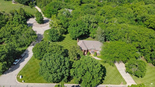 1120 Sharingbrook Dr, Manhattan, KS 66503