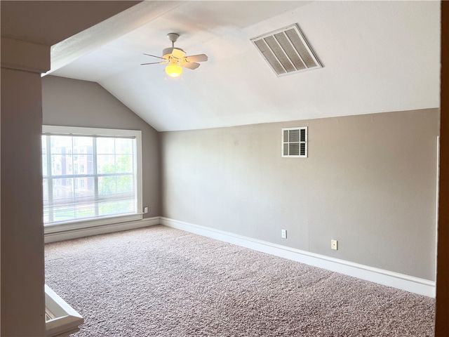 340 N Campbell Avenue 10, Fayetteville, AR 72701