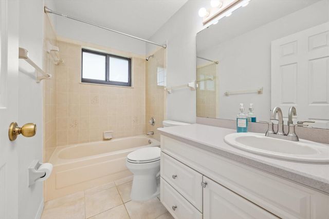 5 Copaire Drive, Sewalls Point, FL 34996