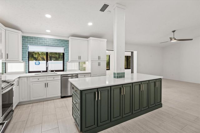 5 Copaire Drive, Sewalls Point, FL 34996