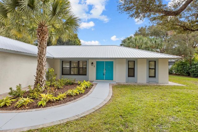 5 Copaire Drive, Sewalls Point, FL 34996