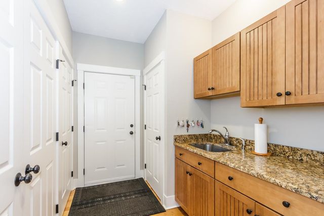 6 Rosewood Street, Windham, NH 03087