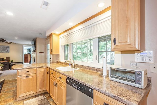 6 Rosewood Street, Windham, NH 03087