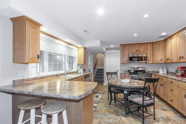 6 Rosewood Street, Windham, NH 03087