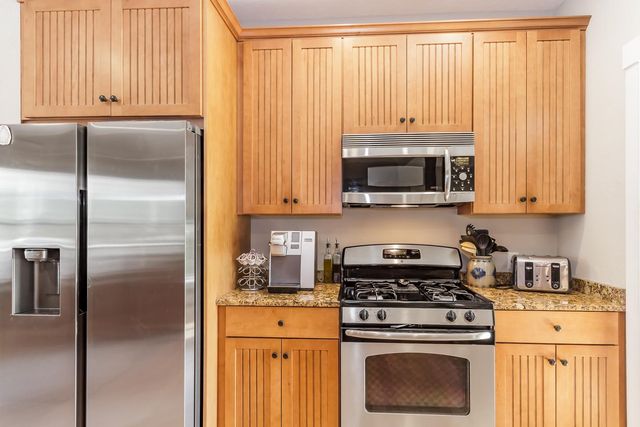 6 Rosewood Street, Windham, NH 03087