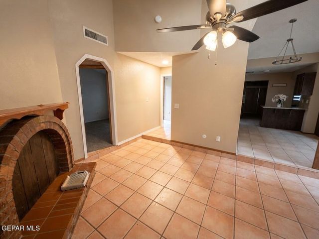 1540 SIERRA DE ORO Drive, El Paso, TX 79936