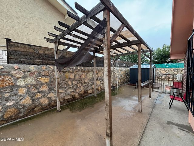 1540 SIERRA DE ORO Drive, El Paso, TX 79936