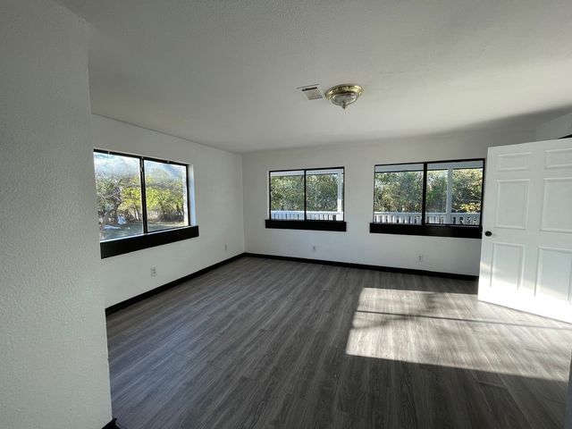 613 Central Texas Expressway A, B & C, Lampasas, TX 76550