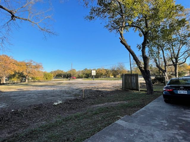 613 Central Texas Expressway A, B & C, Lampasas, TX 76550