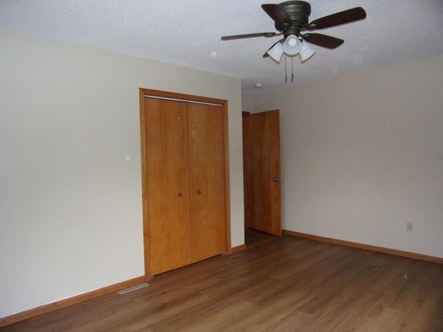 1121 S Vine Street, Fergus Falls, MN 56537