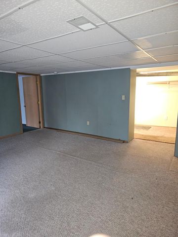 1121 S Vine Street, Fergus Falls, MN 56537