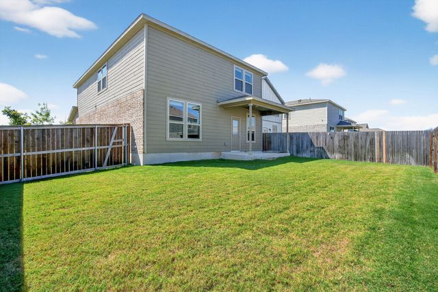 453 Stone Water LN, Jarrell, TX 76537