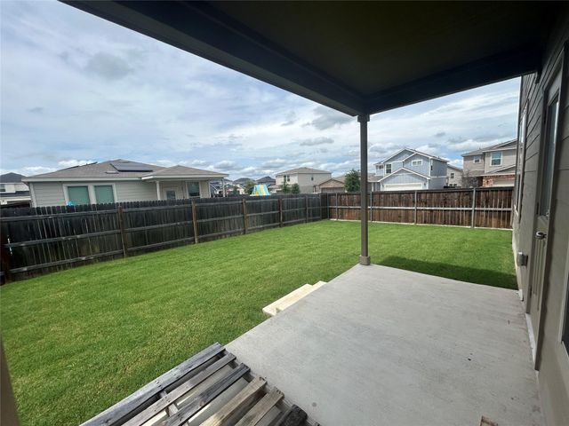 453 Stone Water LN, Jarrell, TX 76537