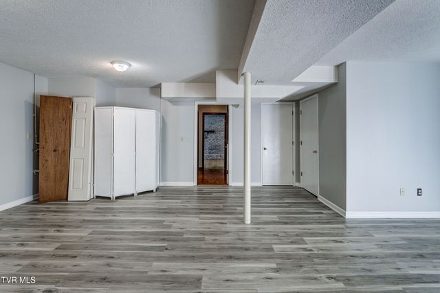 128 Pierce Lane, Johnson City, TN 37604