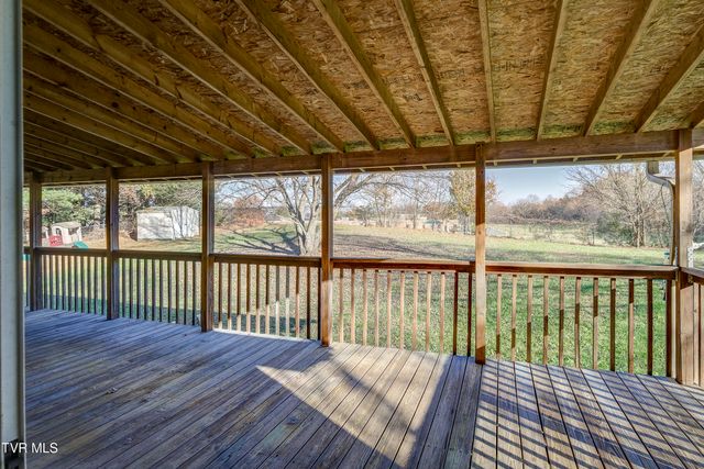 128 Pierce Lane, Johnson City, TN 37604