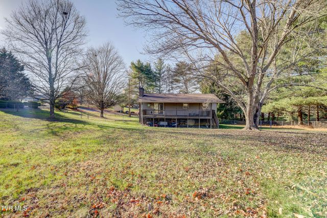 128 Pierce Lane, Johnson City, TN 37604