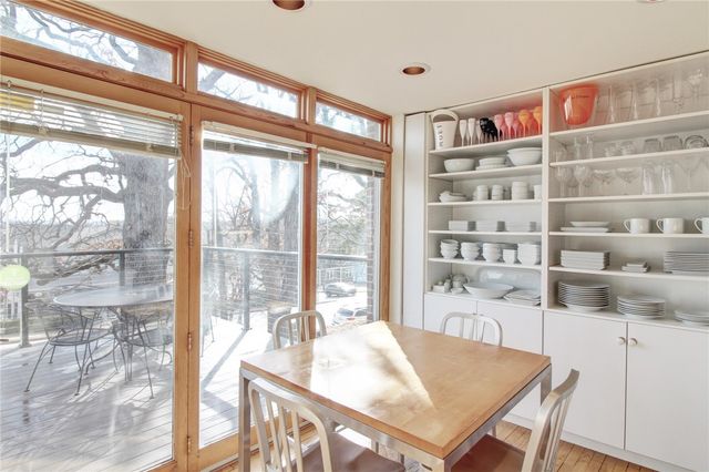 80 W Lafayette Street, Fayetteville, AR 72701