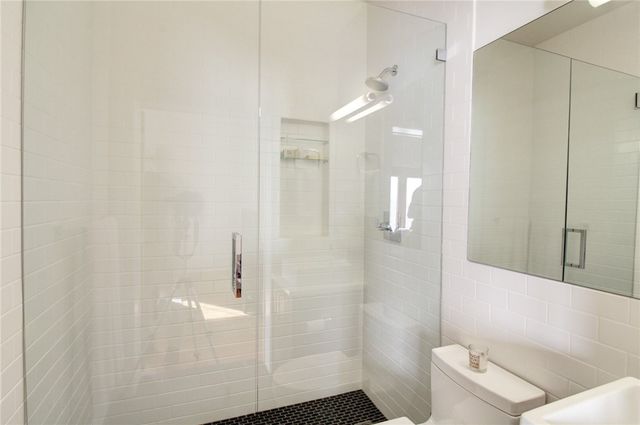 80 W Lafayette Street, Fayetteville, AR 72701