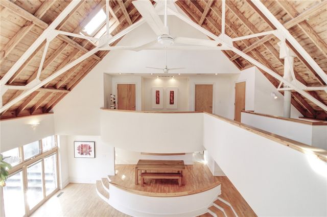 80 W Lafayette Street, Fayetteville, AR 72701