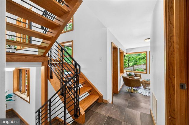 4301 37TH RD N, Arlington, VA 22207