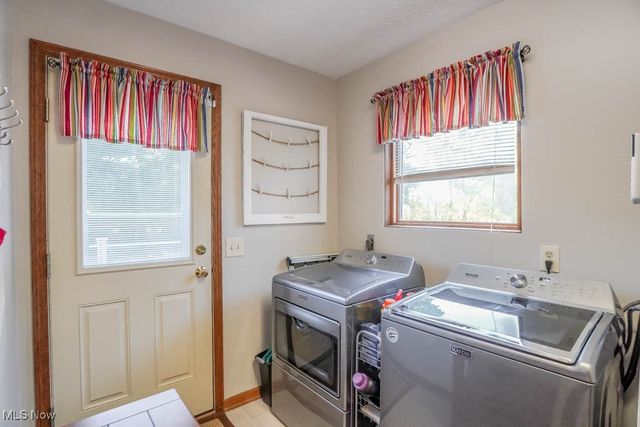 6402 Blossomwood Circle NE, Canton, OH 44721