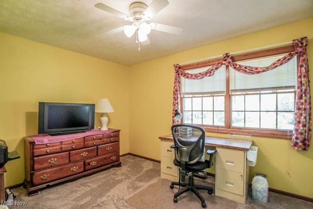 6402 Blossomwood Circle NE, Canton, OH 44721