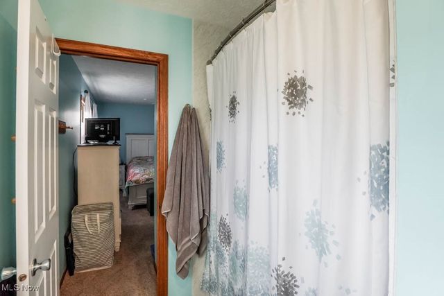 6402 Blossomwood Circle NE, Canton, OH 44721