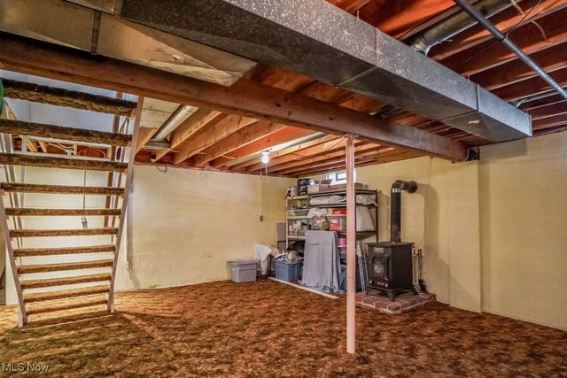 6402 Blossomwood Circle NE, Canton, OH 44721