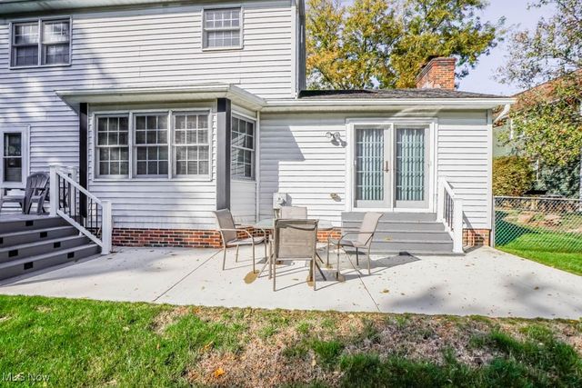 6402 Blossomwood Circle NE, Canton, OH 44721